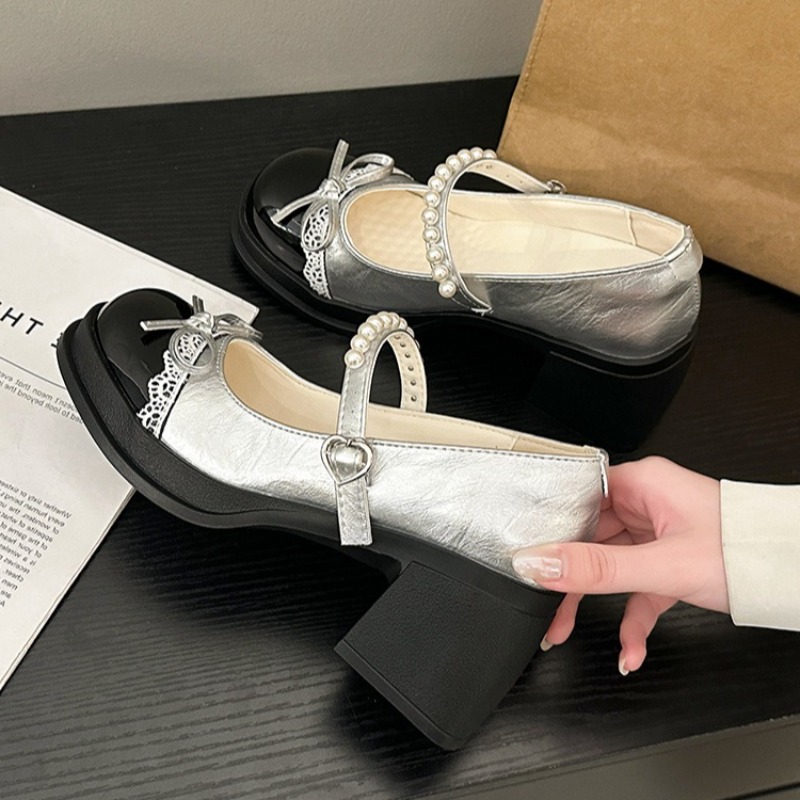 여성 클래식 라운드 토 굽높은 가죽 슈즈 스윗 보우 레 - Leather Classic Strap 리뷰 및 가격